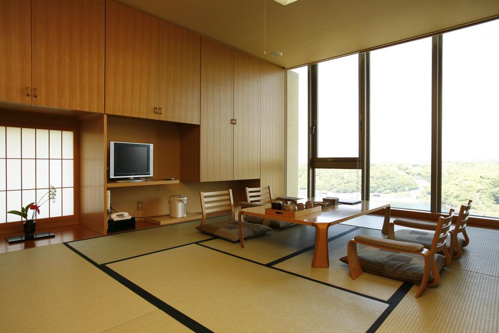 Kanko Hotel Taibokaku Karatsu الغرفة الصورة